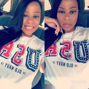 Meet your Posher, Desha